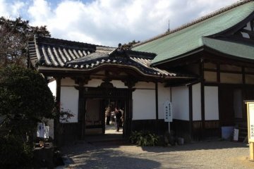 The former Momoyama Castle reception hall entrance at Noma Daibou