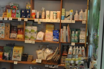 <p>Dry goods for sale</p>