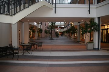 Mediterranean styled shopping in Central Japan