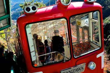 <p>Getting on the cabel&nbsp;car</p>
