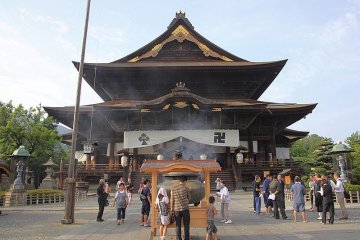 Zenkoji Temple