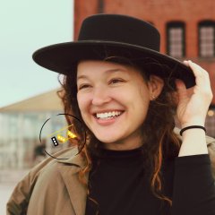 Larisa Amaya-Baron